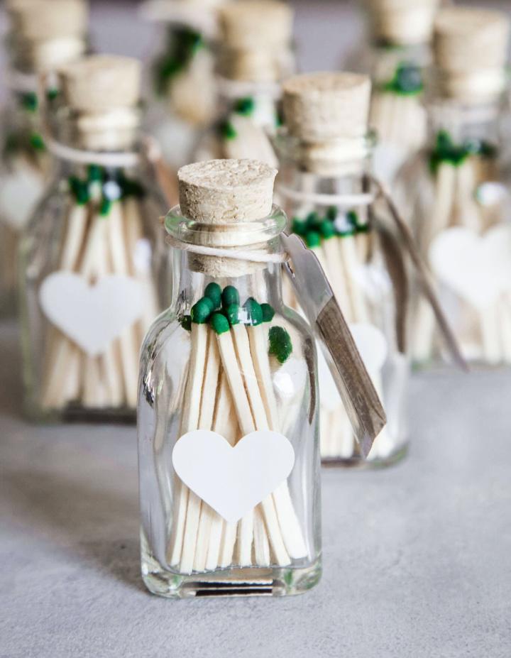 25 DIY Wedding Favors for Any Budget