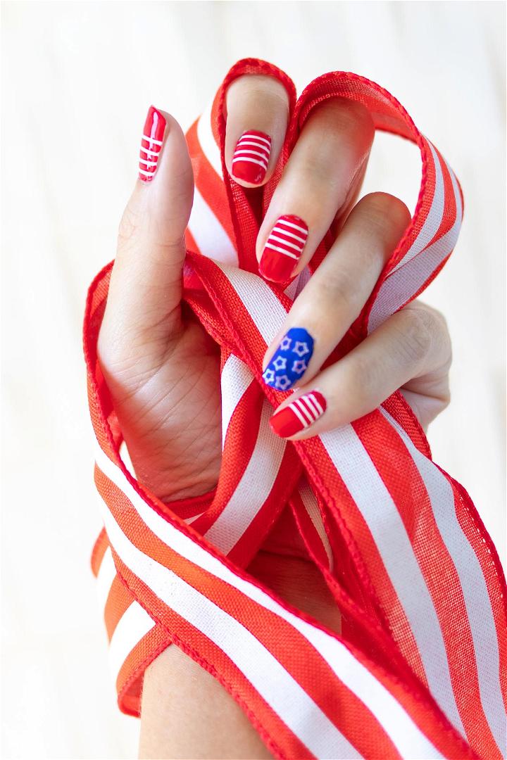 Easy 4th of July Manicure