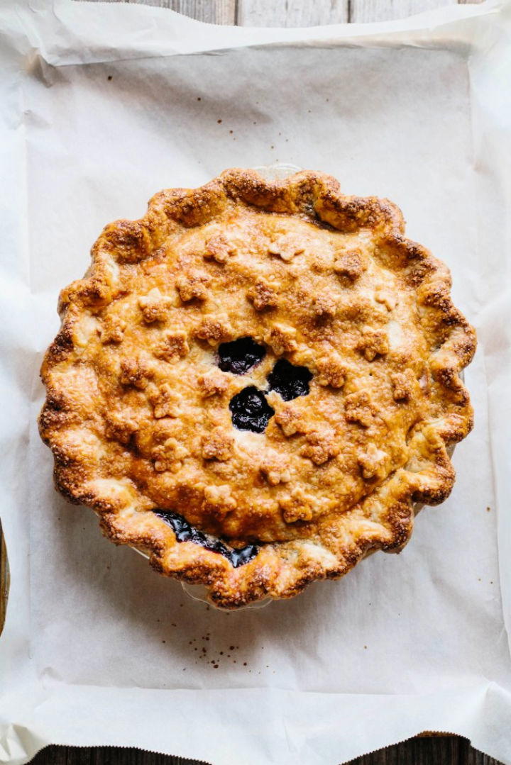 Simple Grandma’s Blueberry Pie