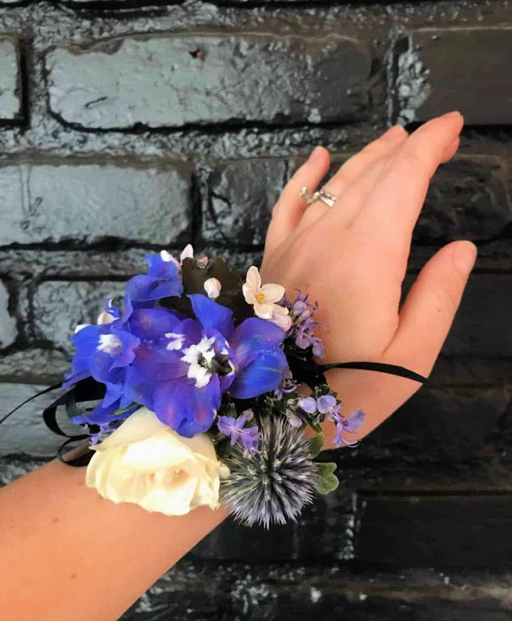 Making a Corsage and Boutonniere