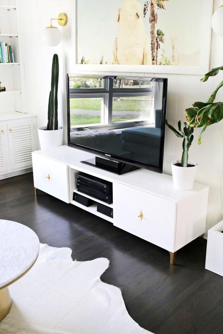 Simple DIY Mid Century TV Stand
