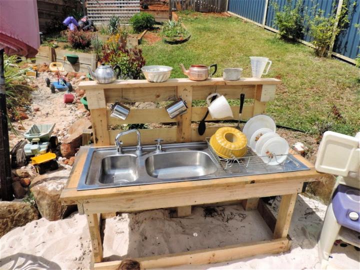 DIY Outdoor Sink Table