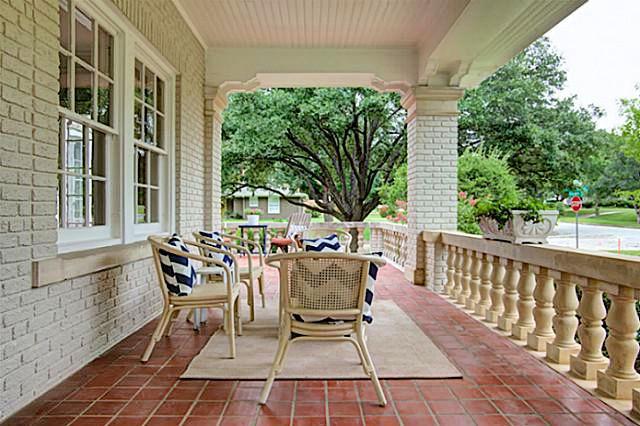 Stunning 1920s Remodel House Tour Backyard