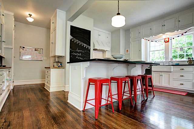 dining table in the kitchen