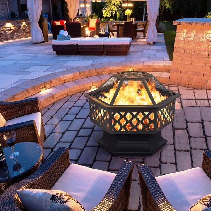 Best Tips For Choosing The Right Fire Pit For Your Backyard