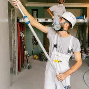 8 Things You Need to Know Before Hiring a Contractor