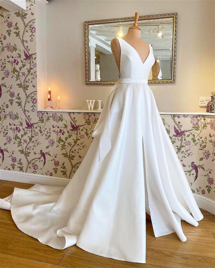 10 Ways To Buy A Cheap And Unique Wedding Dress On A Budget • Its ...