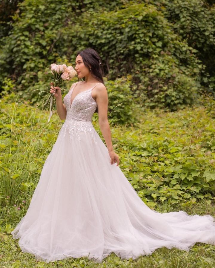 Unique Wedding Dress On A Budget