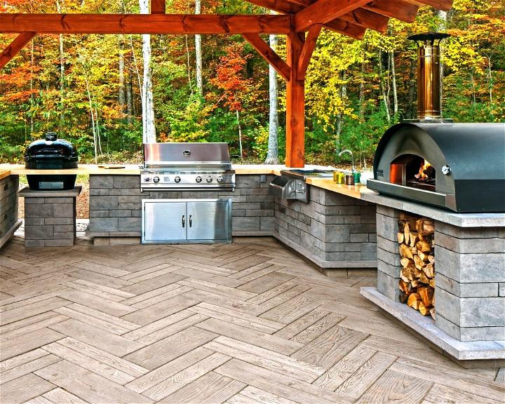 Benefits of Hiring a Builder Over DIY for Your Outdoor Kitchen1
