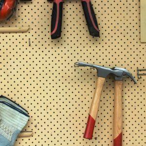An Essential List of Craft Tools for Making Easy DIYs