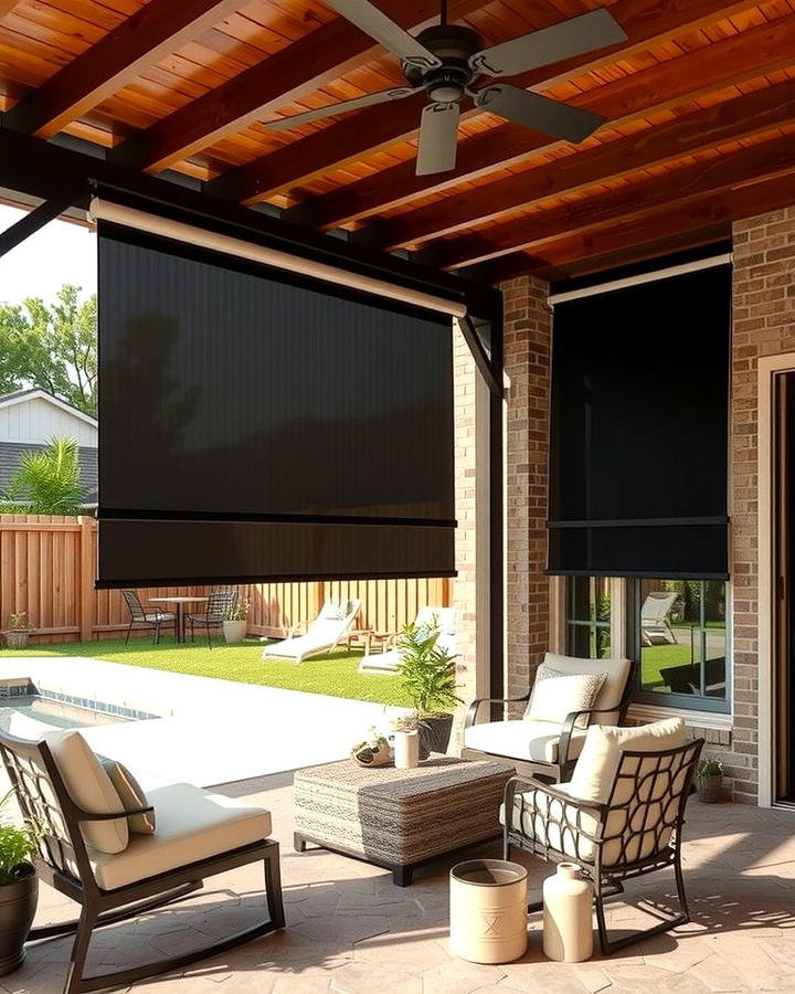 Retractable Screens - 25 Privacy Patio Ideas