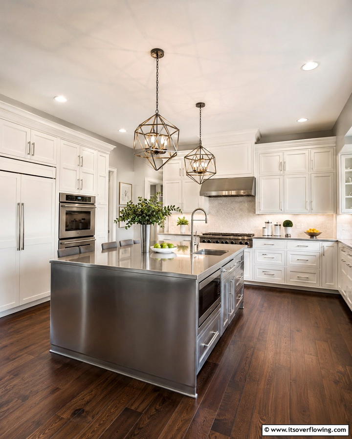 Achieving a Transitional Style - 25 Off-white Kitchen Cabinets for a Timeless Look