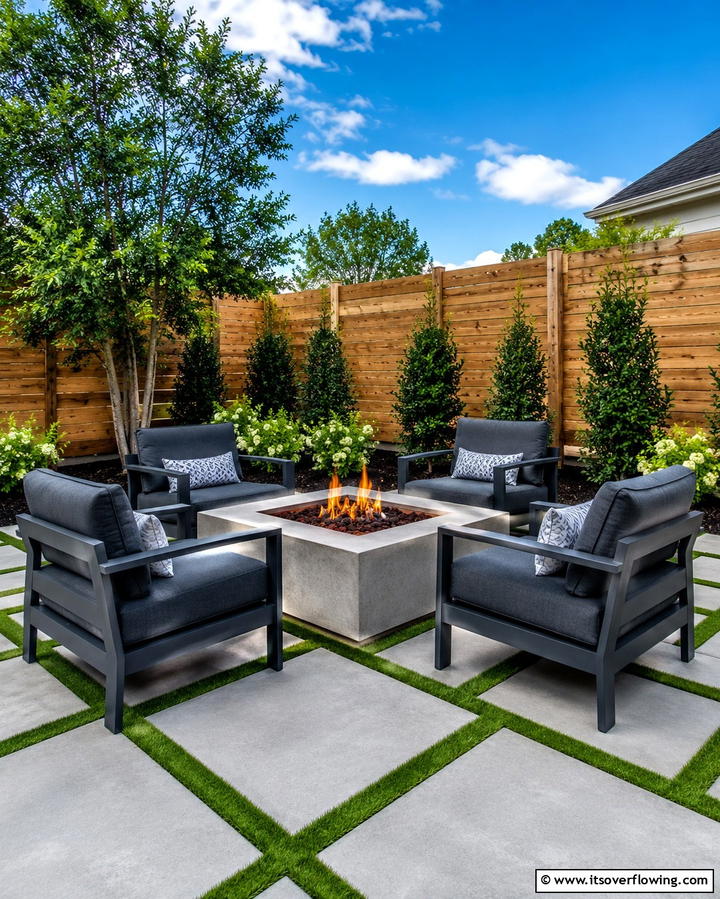 Backyard Fire Pit Area - 30 Florida Backyard Ideas for Tropical Outdoor Living