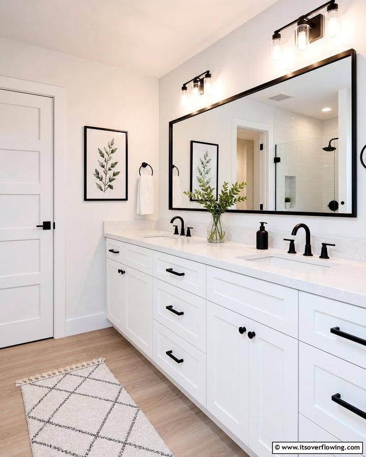 Black Vanity Hardware for Subtle Elegance - 20 Bathroom With Black Fixtures Design Ideas
