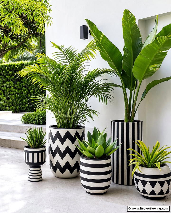 Black and White Planters - 25 Black and White Patio Ideas for a Timeless Look