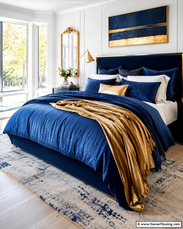 Blue Bedding with Gold Throw Blankets - 25 Blue and Gold Bedroom Ideas for a Regal Atmosphere