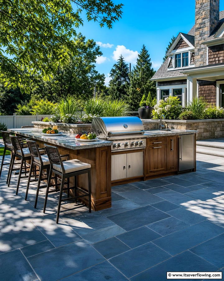 Bluestone Patio with Outdoor Kitchen - 25 Beautiful Bluestone Patio Ideas for Outdoor Living