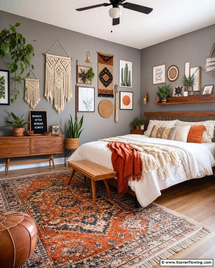 Boho Inspired Wall Art - 20 Grey Boho Bedroom Ideas for a Cozy Vibe