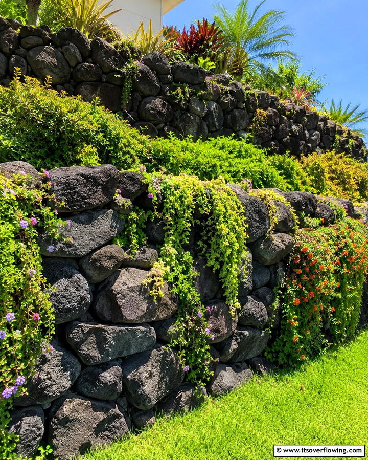 Boulder Style Accent Walls - 30 Natural Black River Rock Landscaping Ideas for Texture