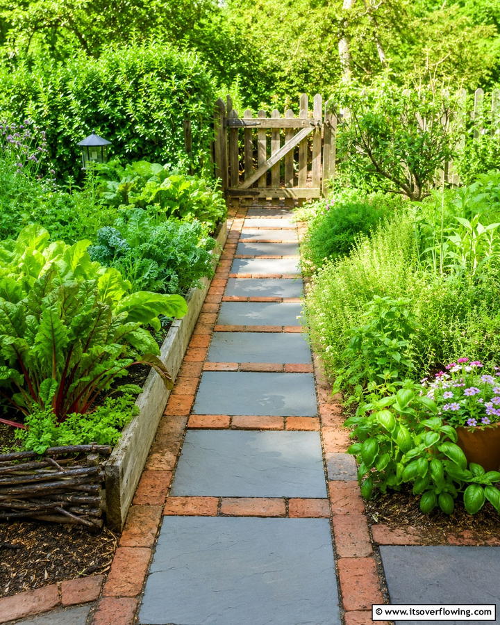 Brick Inlaid Stepping Stones - 30 Creative Stepping Stone Walkway Garden Ideas