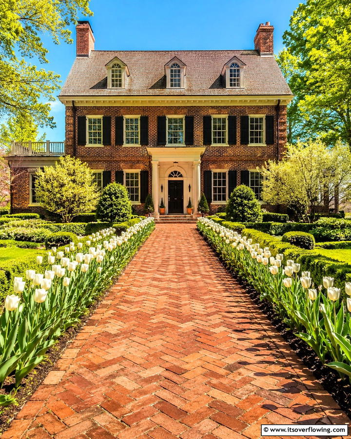 Brick Walkways for Classic Elegance - 25 Front Walkway Ideas to Enhance Your Home’s Curb Appeal