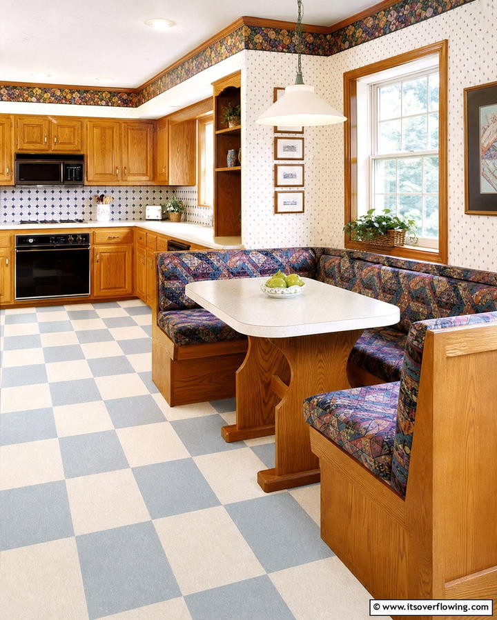 Built in Breakfast Nooks - 25 1980s Kitchen Ideas for a Retro Revival