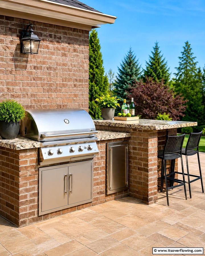 Compact Outdoor Kitchen - 25 Small Backyard Patio Ideas for a Relaxing Outdoor Oasis