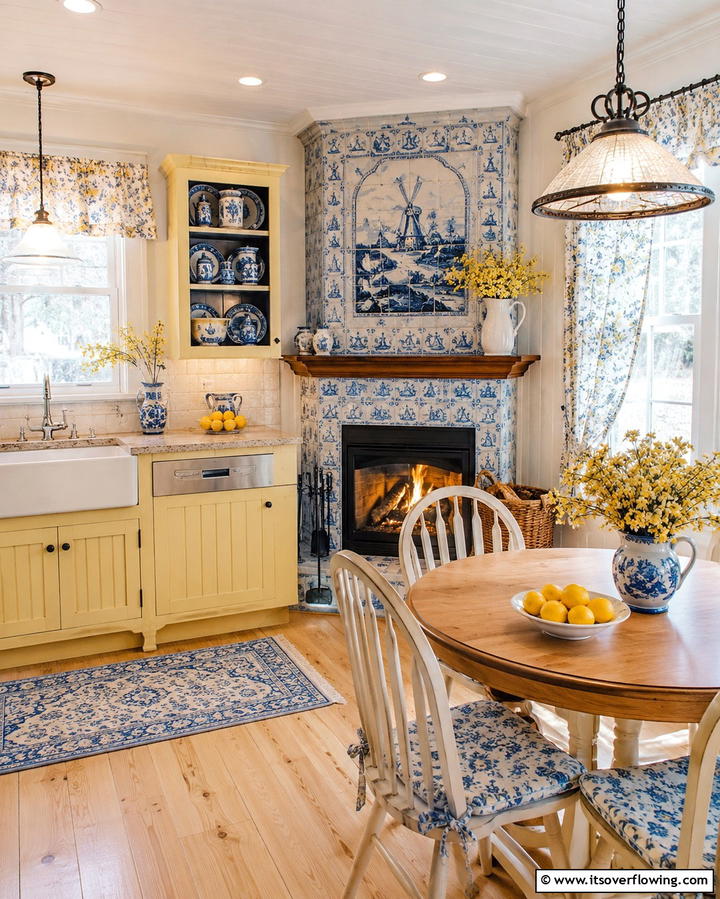 Cottage Style Kitchen with a Corner Fireplace - 25 Kitchens With Fireplaces for a Unique Cooking Space