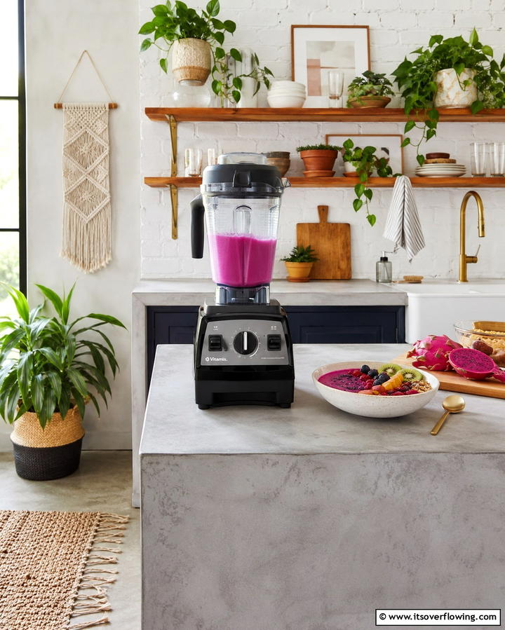Countertop Blender - 30 Must-Have Small Kitchen Appliances for Compact Spaces