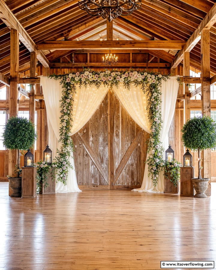 Country Inspired Backdrops - 21 Barn Wedding Ideas for a Rustic and Romantic Celebration