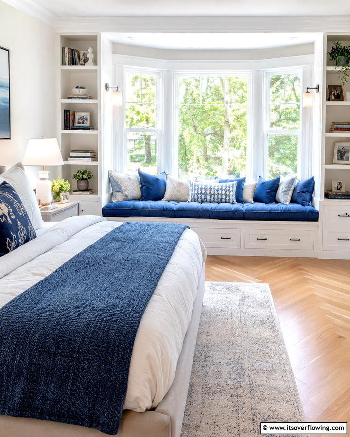 Cozy Window Seats for Relaxation - 25 Dreamy Bedroom Design Ideas for a Cozy Retreat