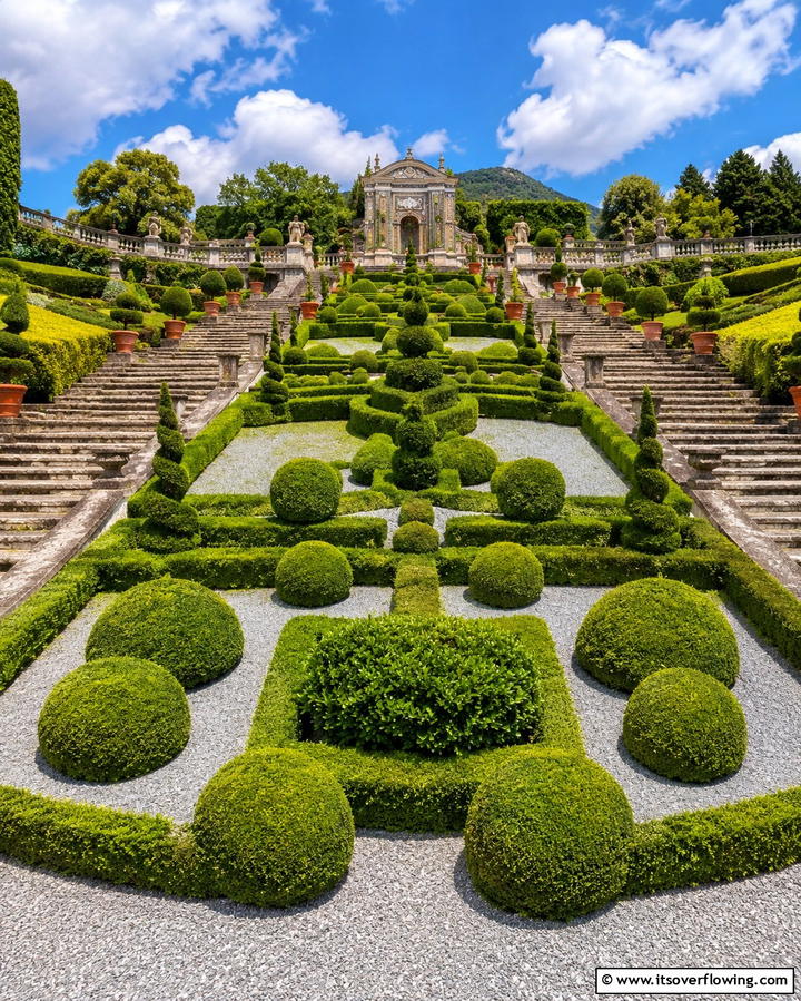 Creative Rock Seating Arrangements - 30 Hillside Landscaping Ideas for Sloped Yards