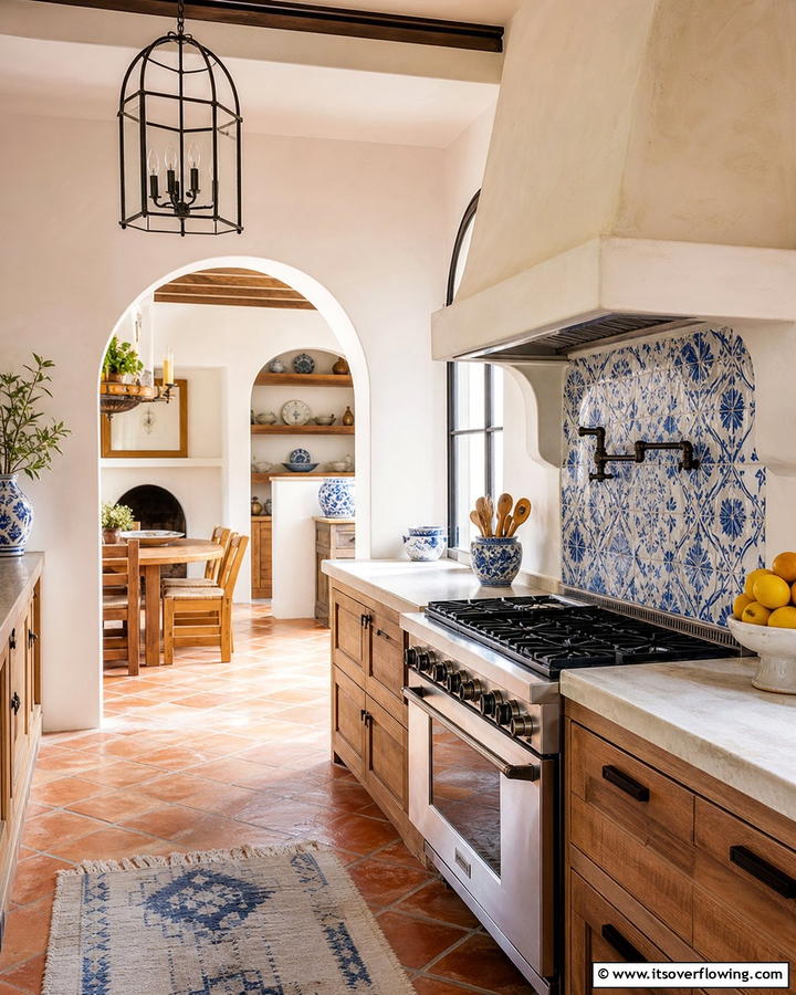 Curved Archways and Doorways - 21 Mediterranean Kitchen Ideas for Warm & Inviting Vibes