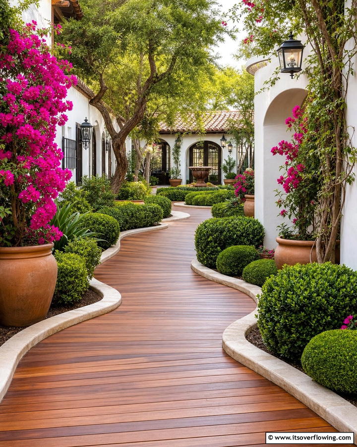 Curved Courtyard Walkway - 30 Wooden Walkway Ideas for Gardens and Outdoor Paths