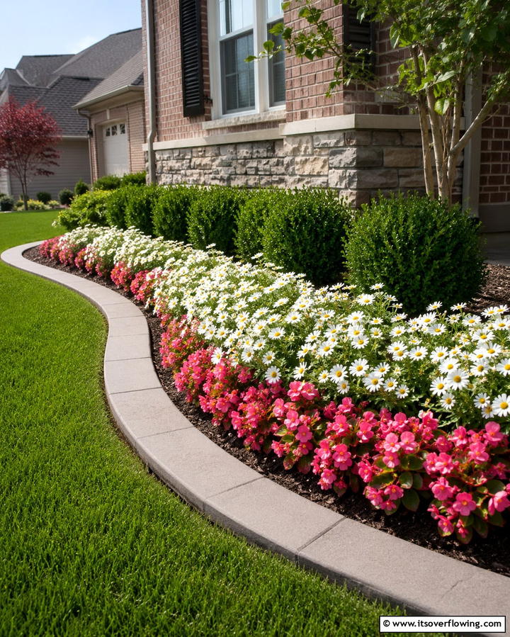 Curved Edging with Flower Beds - 30 Front Yard Flower Bed Ideas for Curb Appeal Boost