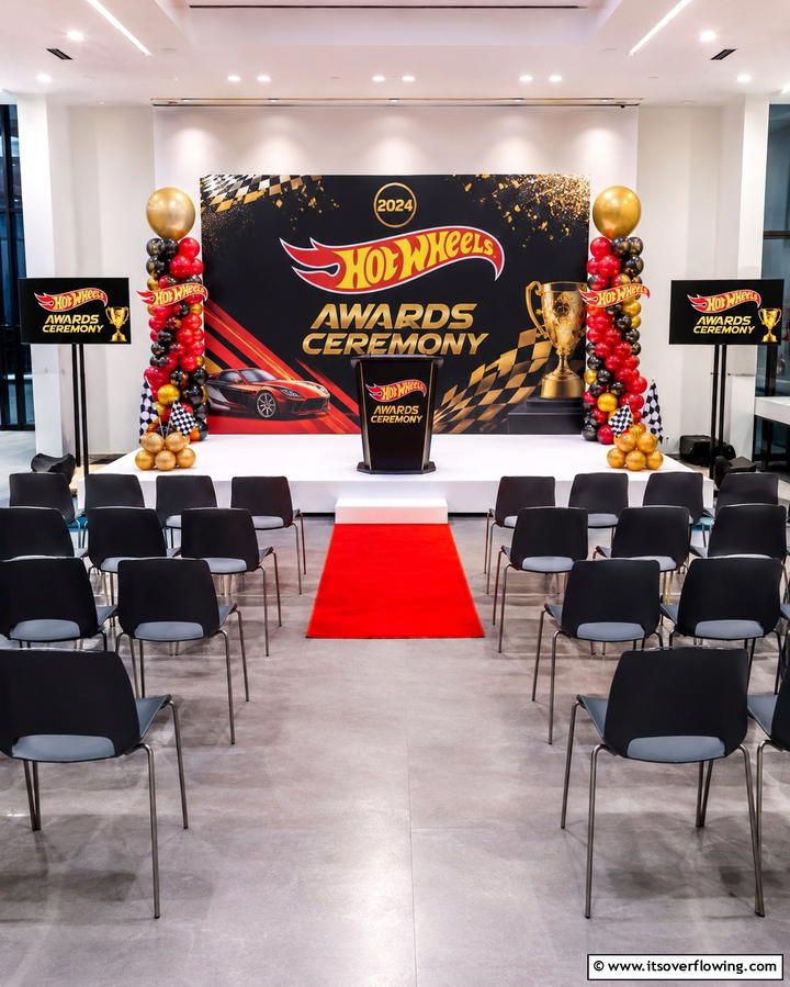 Customized Hot Wheels Awards Ceremony - 30 Hot Wheels Birthday Party Ideas- Race-Themed Decor & Activities