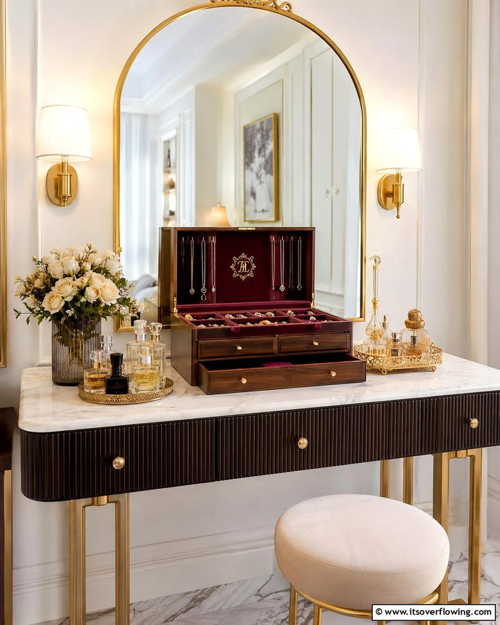 Customized Jewelry Box - 30 Thoughtful Wedding Gift Ideas for Modern Brides