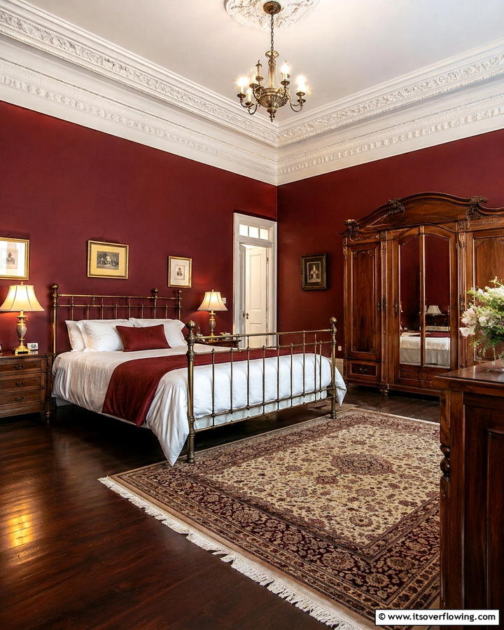 Detailed Crown Molding - 25 Victorian Bedroom Ideas for Timeless Elegance