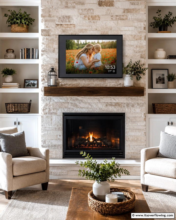 Digital Photo Frame - 30 Last Minute Wedding Gift Ideas They’ll Actually Use