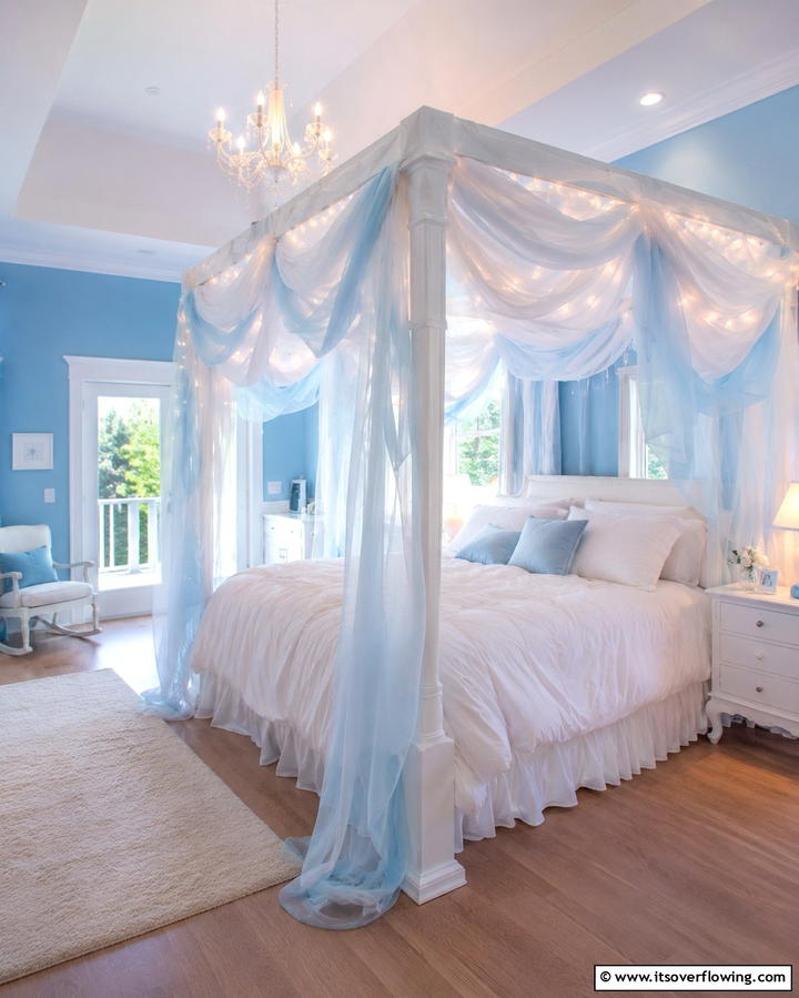 Dreamy Canopy Beds with Cloud Like Drapes - 25 Dreamy Cloud-Themed Bedroom Ideas for Relaxation