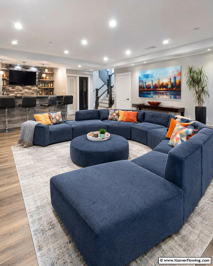 Dynamic Sectional Layouts for Social Living - 30 Sectional Living Room Ideas for Flexible Seating