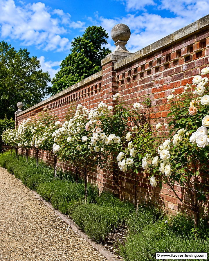 Eco Friendly Brick Enclosure - 30 Classic Brick Fence Ideas for Timeless Outdoor Security & Charm