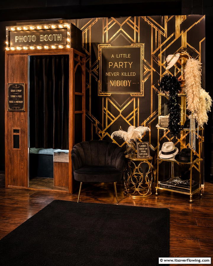Elegant Cigar Lounge - 25 Glamorous Great Gatsby Wedding Theme Ideas