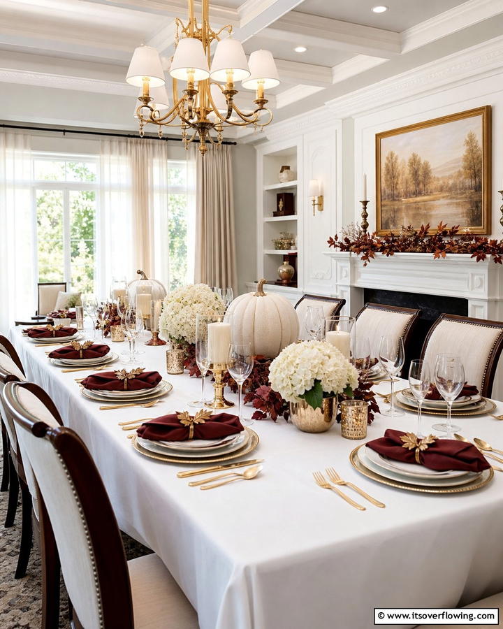 Elegant Table Settings - 21 Charming Thanksgiving Decoration Ideas for a Festive Home