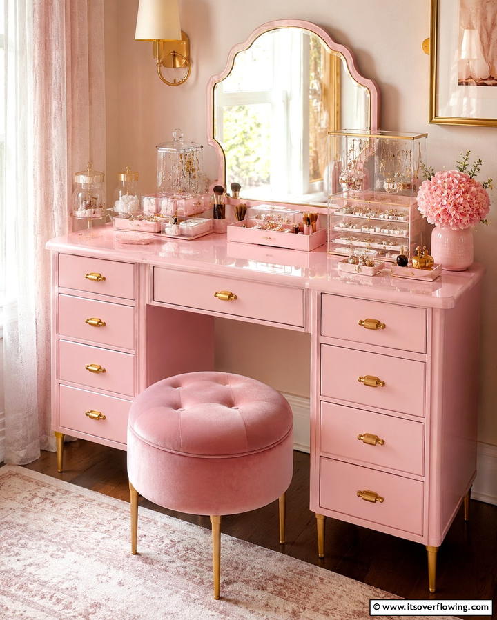 Elegant Vanity Stations for Dress Up - 25 Princess Room Ideas to Create a Dreamy Space