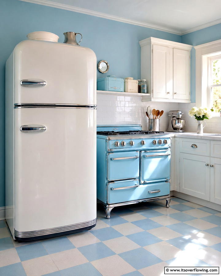Enamel Coated Appliances - 30 Vintage 1930s-1940s Kitchen Design Ideas & Inspiration