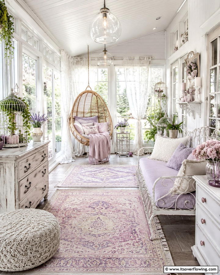 Enchanting Sunroom Escape - 30 Farmhouse Sunroom Ideas for Cozy and Light-Filled Relaxation