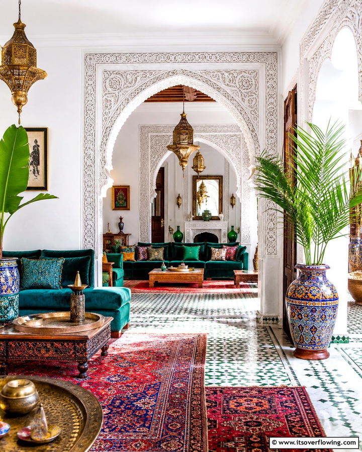 Exquisite Arched Doorways - 30 Moroccan Living Room Ideas for Exotic Elegance