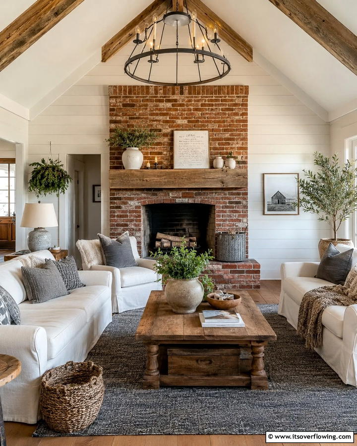 Farmhouse Rustic Appeal - 25 Rooms With Fireplaces and Vaulted Ceilings