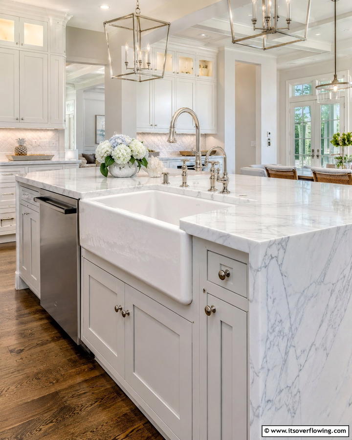 Farmhouse Sinks - 25 French Country Kitchen Ideas for a Charming Look